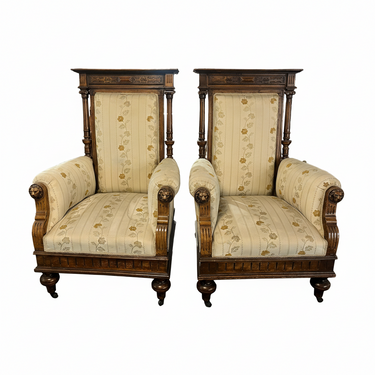 Pareja de sitiales neogóticos ingleses de biblioteca con tapiz brocato principio s.XX Bucarest Art & Antiques