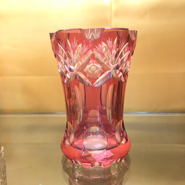 Florero de Cristal tallado en rojo