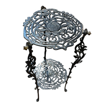 Jardinera francesa Napoleón III fierro patinado y motivos náuticos Bucarest Art & Antiques