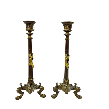 Par de candelabros de bronce patinado patas de león y lagartijas fines s.XIX Bucarest Art & Antiques