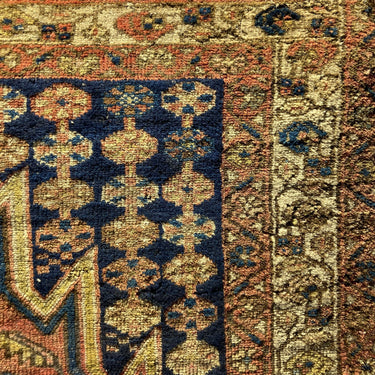 Alfombra tapiz persa caucasiano 186 x 125 cms Bucarest Art Gallery