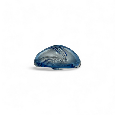 Foto de presentación mejorada — Vide-poche francés de cristal diseño espiral azul belga años 70