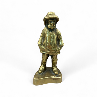 Foto de presentación mejorada — Figura de bronce 'Old Salt' (viejo lobo de mar) estadounidense de Peterson Brass