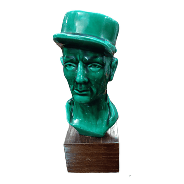 Busto en cerámica verde 'Charles de Gaulle' Bucarest Art Gallery