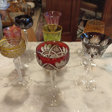 Conjunto de Copas de Vino de Cristal Tallado Francés Bucarest Art Gallery