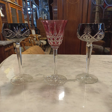 Conjunto de Copas de Vino de Cristal Tallado Francés Bucarest Art Gallery