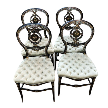 Cuarteto de sillas Antiguas lacadas incrustaciones en nacar | Bucarest Art Gallery Consignación