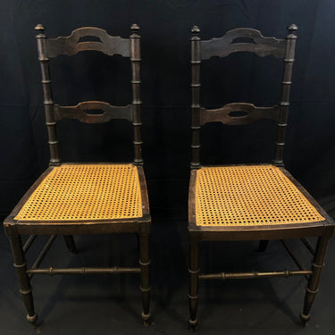 Cuatro sillas provenzales francesas Bucarest Art Gallery