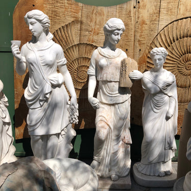 Escultura de mármol y cuarzo - Mujer con trigal Especial Jardín