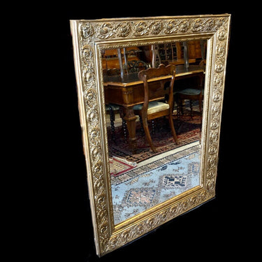 Espejo biselado dorado Luis XVI Bucarest Art Gallery