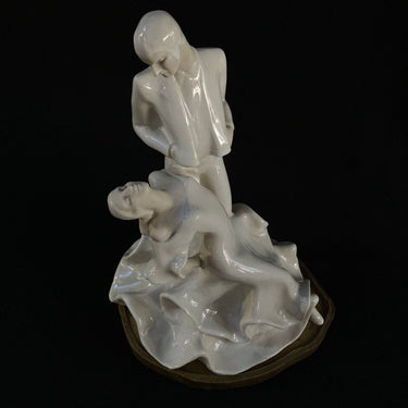 Figura de porcelana pareja bailando firmada Bucarest Art Gallery