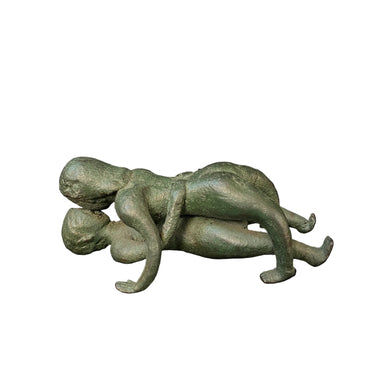 Figura motivo erótico en bronce ‘Beso’ Bucarest Art & Antiques
