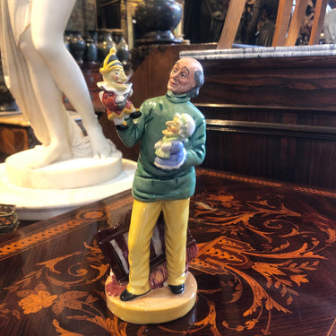 Figura Royal Doulton “Punch and Judy man” Bucarest Art Gallery