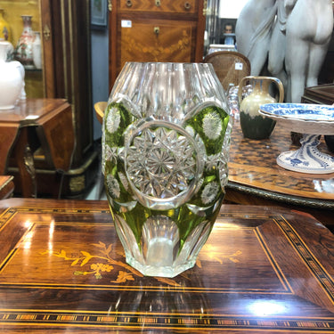 Florero cristal tallado verde Bucarest Art Gallery