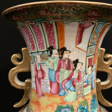 Jarrón chino de porcelana Famille verte con asas Bucarest Art Gallery