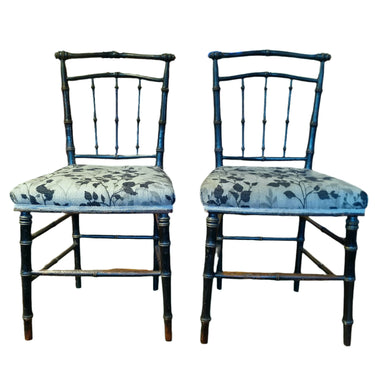 Par de sillas de ópera estilo bambú policromía dorada Bucarest Art & Antiques