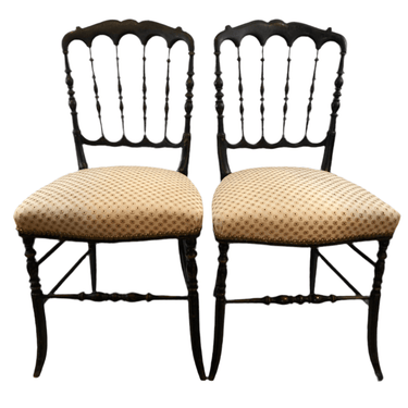 Par de sillas francesas lacadas tapiz | Bucarest Art Gallery Bucarest Art & Antiques