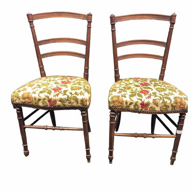 Par de sillas Napoleón III tapiz floreado original Bucarest Art & Antiques