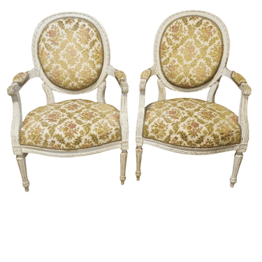 Par de sillones franceses Luis XVI de medallon con tapiz floreado bordado Bucarest Art & Antiques