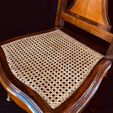 Pareja de sillas enjuncado detalle bronce Bucarest Art Gallery