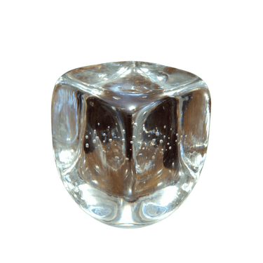 Pisapapeles cubo de cristal Bucarest Art Gallery