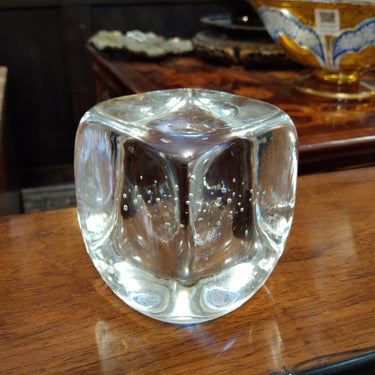 Pisapapeles cubo de cristal Bucarest Art Gallery