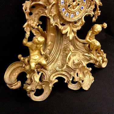 Reloj Luis XV bronce ormolú Bucarest Art Gallery