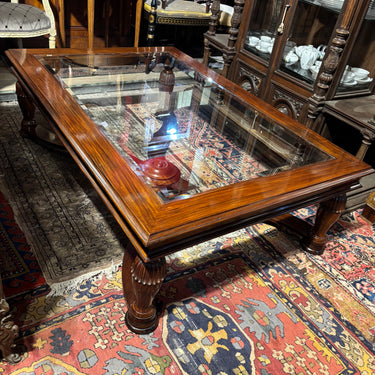 Mesa de centro pakistaní en palorosa maciza estilo Revival Art Nouveau años 60