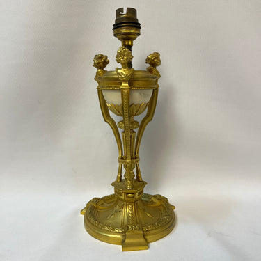 Lámpara en bronce dorado Bucarest Art & Antiques