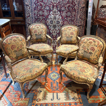 Cuarteto de sillones franceses Luis XV tapiz petit-point circa 1900 Bucarest Art & Antiques