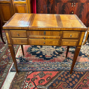 Tocador francés coiffeuse en palorosa estilo Luis XVI circa 1950