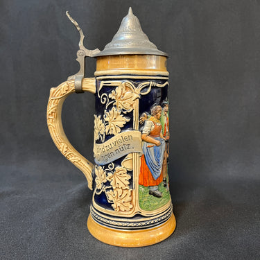 Shopero de cerveza Alemán de colección 'Escena Festejo' Bucarest Art & Antiques