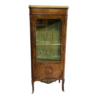 Vitrina francesa marquetería de caoba y palo rosa 'Alegoría de la música' estilo Luis XV Bucarest Art & Antiques