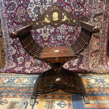 Sitial Savonarola español nogal y hueso circa 1900 Bucarest Art & Antiques