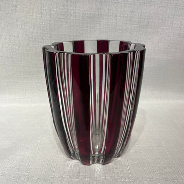 Jarrón Val Saint Lambert de cristal tallado Art Déco burdeo