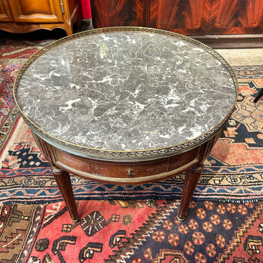 Mesa gueridon bouillotte con cubierta de mármol estilo Luis XVI