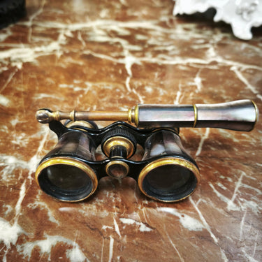 Binoculares de teatro antiguos de bronce y madera  nacarados Bucarest Art & Antiques