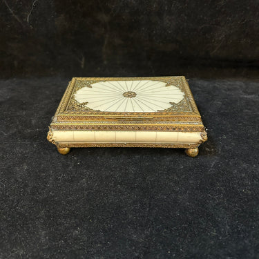 Caja musical navideña de bronce ‘Noche de paz’ Bucarest Art & Antiques