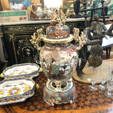 Gran koro o incensario japonés Escenas geishas s.XIX Bucarest Art & Antiques