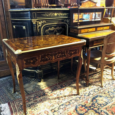 Mesa de juego con tablero de ruleta | Bucarest Art Gallery Bucarest Art & Antiques