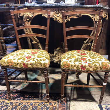 Par de sillas Napoleón III tapiz floreado original Bucarest Art & Antiques