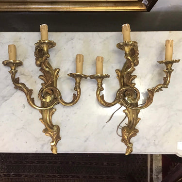 Pareja de apliques de bronce tres brazos | Bucarest Art Gallery Bucarest Art & Antiques
