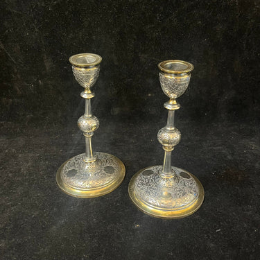 Pareja de candelabros franceses plaqué y bronce Christofle relieves tallados Colección Exclusiva