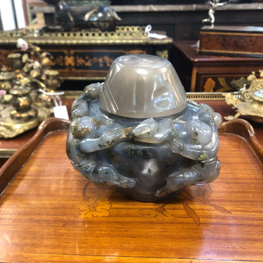 Pote hombres en ronda jadeita gris Bucarest Art & Antiques