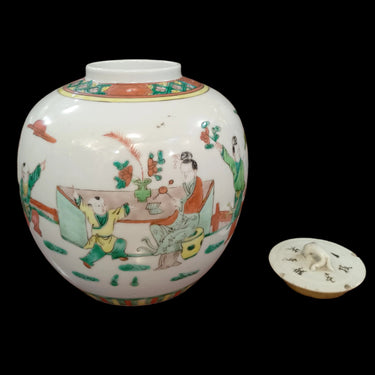 Potiche jengibrero de porcelana china famille rose 'Niño con tutor' Bucarest Art & Antiques