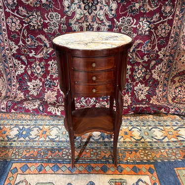 Velador francés estilo Transición tres cajones cubierta de mármol circa 1900 Bucarest Art & Antiques