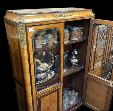 Vitrina librero Luis XV en marquetería | Bucarest Art Gallery Colección Exclusiva