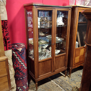 Vitrina mediana cintillo en bronce y espejo interior Colección Exclusiva